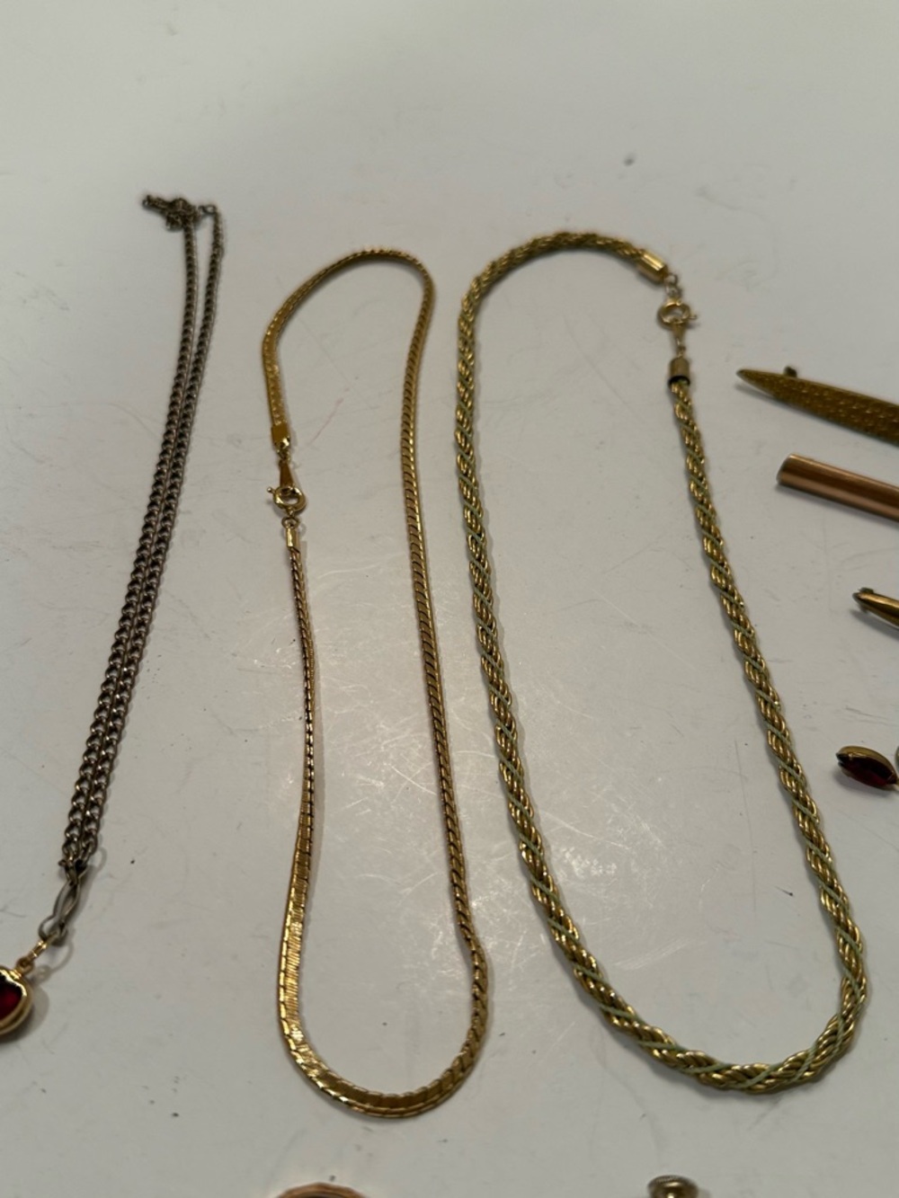 Vintage Gold-Tone Mixed Jewelry Set with Garnet-Colored Accents - Picture 4 of 5